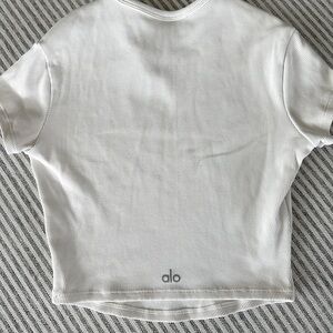 ALO CREAM crop top